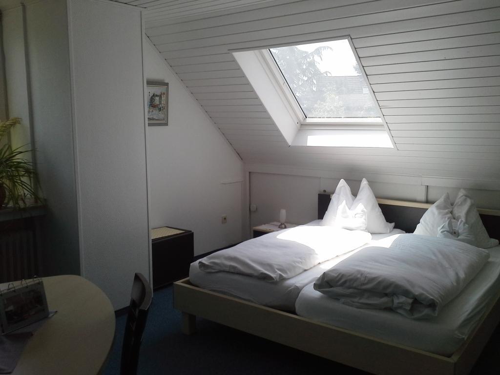 Haus Mariandl Hotel Dusseldorf Exterior photo